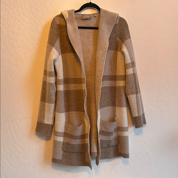 Cyrus Sweaters - Women's Hooded cozy Cardigan - Brown and Cream